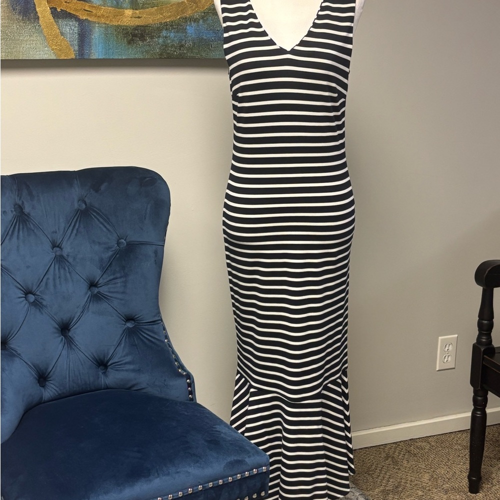 Banana Republic Black and White V-Neck Sheath Maxi Dress